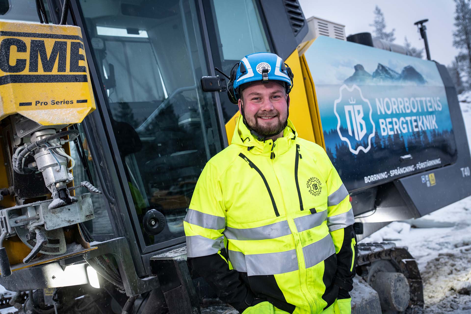 Ludvig Eliasson borrvagnsförare vid Norrbottens Bergteknik. Används även som illustration till tidslinje för 2019 samt sidan Finansiella mål.
